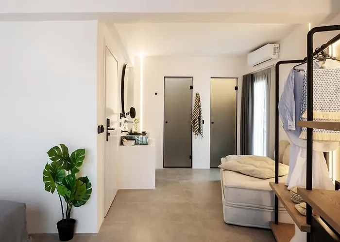 Lithos By Premium Key Apartment